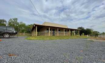 Imagem 2: Chácara à Venda ou Troca – 1.000 m² com Piscina e Área Gourmet – Região da Baixadinha, Pat