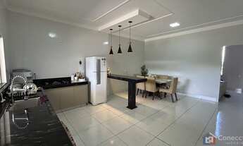 Imagem 7: Casa Moderna à Venda no Residencial Barreiro, Patos de Minas - 3 Dormitórios, Piscina e Ár