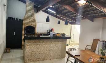 Imagem 2: Casa à venda no Jardim Panorâmico em Patos de Minas – 3 quartos, área gourmet e garagem –