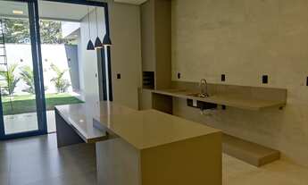 Imagem 7: Casa de Alto Padrão à Venda no Copacabana – 3 Suítes, Espaço Gourmet, 212 m² – Patos de Mi