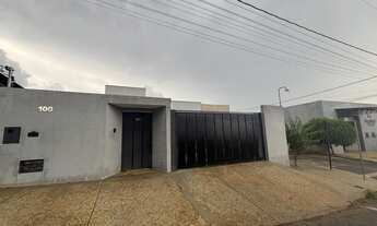 Imagem: Casa de Esquina à Venda no Bairro Barreiro