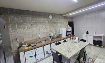 Imagem 4: Casa à venda no bairro São Francisco em Patos de Minas – 4 quartos, suíte, 255m² de área c