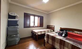 Imagem 5: Sobrado à Venda no Alto Caiçaras – 4 Quartos, 2 Suítes e 380m² Construídos