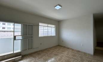 Imagem 2: Apartamento Espaçoso no Centro de Patos de Minas - 3 Quartos, Suíte e 2 Banheiros