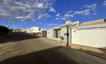 Imagem: Casa à Venda no Afonso Queiroz  4 Quartos