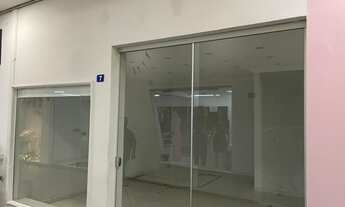 Imagem: Galeria Cristina - Loja Comercial à Venda