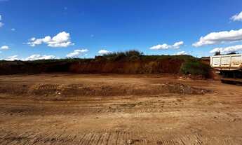 Imagem 2: ???? Dois Lotes Juntos na Avenida Principal do Jardim Júlia II – Mais de 600 m²! Cada um p