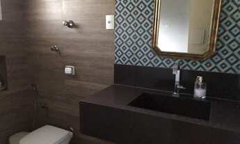 Imagem 7: Casa de Alto Padrão no Bairro Sobradinho em Patos de Minas – 4 Quartos, Suíte com Hidromas