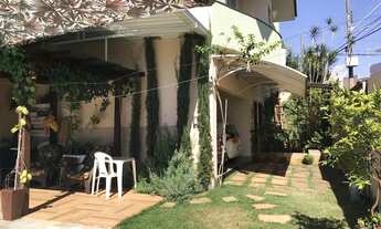 Imagem 4: Casa de Alto Padrão no Bairro Sobradinho em Patos de Minas – 4 Quartos, Suíte com Hidromas