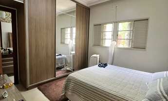 Imagem 7: Casa à Venda no Jardim Panorâmico – 3 Quartos, 2 Suítes e Área Gourmet