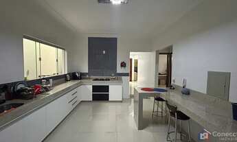 Imagem 7: Casa de Alto Padrão à Venda no Jardim Califórnia – 3 Quartos, Suíte e Espaço Gourmet – Pat