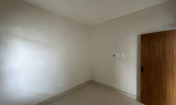 Imagem 5: Casa à Venda no Bairro Afonso Queiroz, Patos de Minas - 3 Dormitórios e Espaço Gourmet