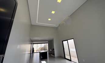 Imagem 6: Casa Alto Padrão à Venda no Campos Elíseos em Patos de Minas – 3 Quartos, Piscina e Área G