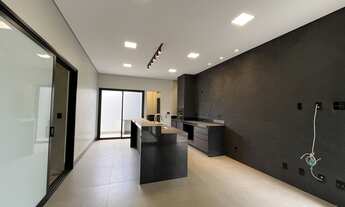 Imagem 2: Casa de Alto Padrão à Venda no Jardim Panorâmico – Patos de Minas