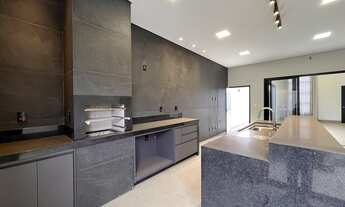 Imagem: Casa de Alto Padrão à Venda no Jardim