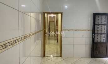 Imagem 2: Casa Reformada - 03 Dormitórios