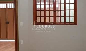 Imagem: Casa à venda no bairro Vila Tibério