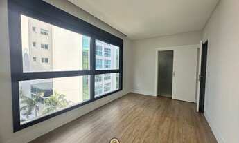 Imagem 5: Apartamento Cobertura Duplex na Praia Brava com piscina semiolimpica privativa vista mar