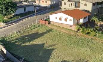 Imagem: Terreno pronto pra construir