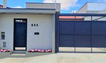 Imagem: Casa à venda no bairro Parque Residencial