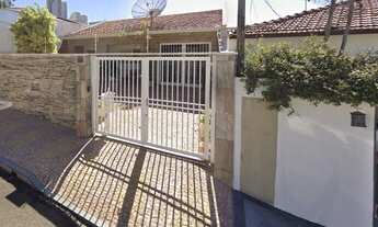 Imagem: Casa à venda no bairro Centro - Botucatu/SP