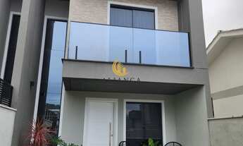 Imagem: Sobrado em Bela Vista, Palhoça/SC