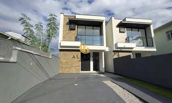 Imagem: Sobrado em Areias, São José/SC