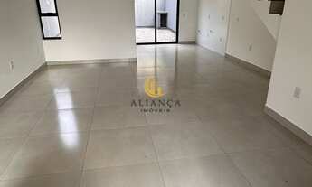 Imagem 4: Sobrado em Serraria, São José/SC