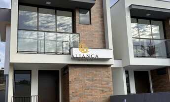 Imagem: Sobrado em Serraria, São José/SC