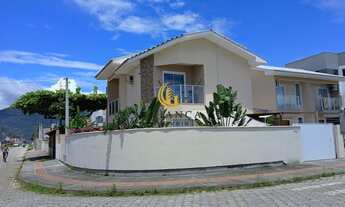 Imagem: Sobrado em Barra do Aririú, Palhoça/SC