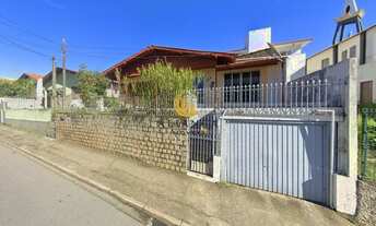 Imagem: Casa em Barreiros, São José/SC