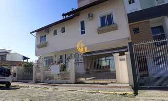 Imagem: Casa no bairro Estreito em Florianópolis-SC