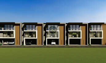 Imagem 3: Sobrado Geminado à venda no desejado bairro Bom Retiro, em Joinville/SC