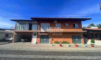 Imagem: Casa à venda com 3 dormitórios no bairro