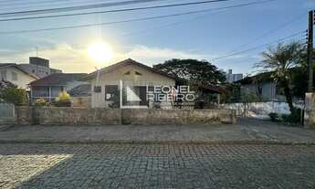 Imagem: Casa com 7 dormitórios, 324,23m² à venda