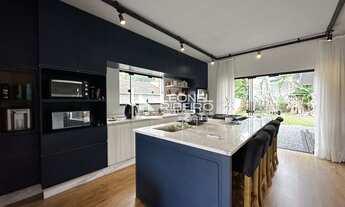 Imagem: Casa à venda com 3 dormitórios no bairro