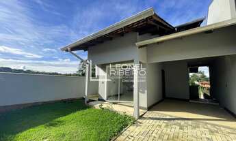 Imagem: Casa com 2 dormitórios, 74m² à venda