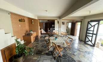 Imagem 2: Casa com 3 dormitórios à venda no bairro Dos Estados - Timbó/SC