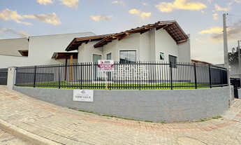 Imagem: Casa à venda com 2 dormitórios no bairro