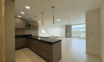 Imagem 2: Apartamento Cobertura Duplex à venda com 3 dormitórios e 179,27 m² no bairro Centro em T