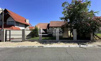 Imagem: Casa com 3 dormitórios à venda, 220m²