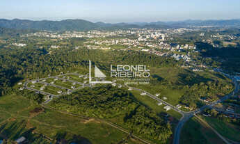 Imagem: Terreno à venda no bairro Tiroleses em