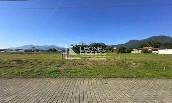 Imagem: Terreno com 450m², à venda no bairro Cruzeiro