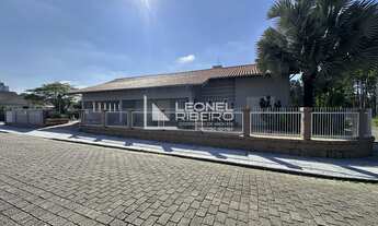 Imagem: Casa com 4 dormitórios à venda, 258 m²