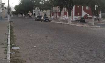 Imagem 4: Prédio Comercial em Centro, Aracati/CE com mais de mil metros de area nas duas av principa