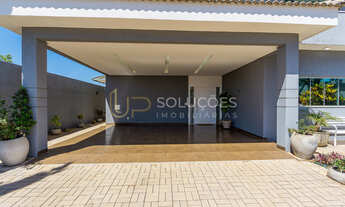 Imagem 3: 5 Quartos (3 Suítes c/ Closet) Armários Planejados + Fotovoltaica + Piscina + Banheira