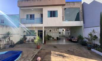 Imagem: Sobrado Padrão 3 Suítes, Piscina, Excelente