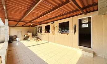 Imagem: Casa de 5 Quartos (3 Suítes) Área Gourmet