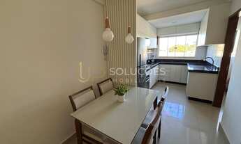 Imagem 2: Apartamento 2 Quartos, Armários planejados, Edifício com Elevador