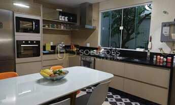 Imagem 7: Casa 4 Suítes, Terraço c/ Varanda + Aquecimento Solar